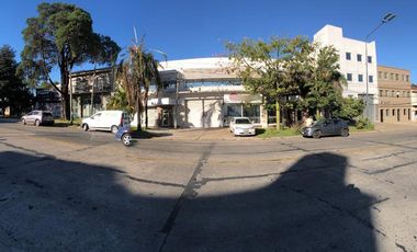 Excelente Local/Deposito/oficina - Munro