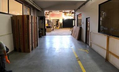 Excelente Local/Deposito/oficina - Munro