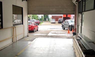 Excelente Local/Deposito/oficina - Munro