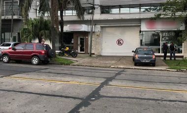 Excelente Local/Deposito/oficina - Munro