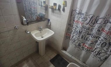 Casa 3 amb. con parque y cochera