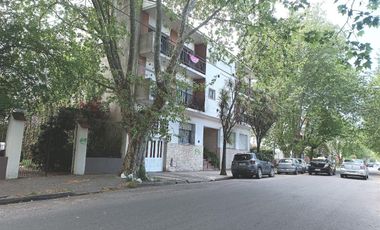 Departamento contrafrente - 2 Ambientes con cochera