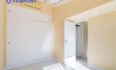 Lisandro Mendez 3400. Triplex en venta de 4 amb. Pileta. Remedios de Escalada.