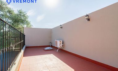 Lisandro Mendez 3400. Triplex en venta de 4 amb. Pileta. Remedios de Escalada.