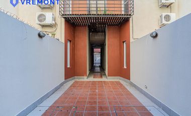 Lisandro Mendez 3400. Triplex en venta de 4 amb. Pileta. Remedios de Escalada.