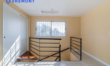 Lisandro Mendez 3400. Triplex en venta de 4 amb. Pileta. Remedios de Escalada.