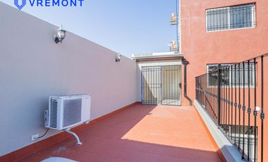 Lisandro Mendez 3400. Triplex en venta de 4 amb. Pileta. Remedios de Escalada.