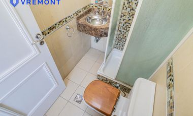 Lisandro Mendez 3400. Triplex en venta de 4 amb. Pileta. Remedios de Escalada.