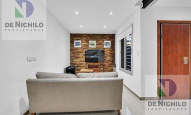 Moderna Casa en  Florencio Varela