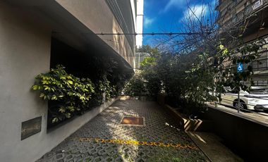 Departamento en venta en Martínez, de 2 ambientes, cochera, baulera.