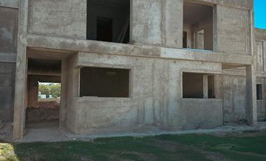 Duplex en Venta de 4 Dormitorios - Barrio San Guillermo