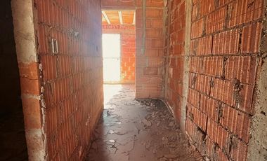 Duplex en Venta de 4 Dormitorios - Barrio San Guillermo