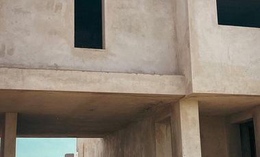 Duplex en Venta de 4 Dormitorios - Barrio San Guillermo