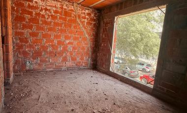 Duplex en Venta de 4 Dormitorios - Barrio San Guillermo