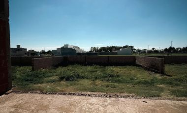 Duplex en Venta de 4 Dormitorios - Barrio San Guillermo