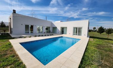 Canning  Casa venta  Fincas de San Vicente