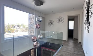 Casa a la laguna en Cabos del Lago, 4 suites y espectacular playroom estilo Hard Rock