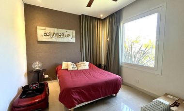 Casa a la laguna en Cabos del Lago, 4 suites y espectacular playroom estilo Hard Rock