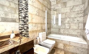 Casa a la laguna en Cabos del Lago, 4 suites y espectacular playroom estilo Hard Rock