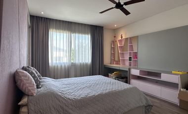 Casa a la laguna en Cabos del Lago, 4 suites y espectacular playroom estilo Hard Rock