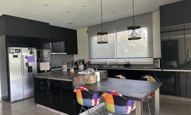 Casa a la laguna en Cabos del Lago, 4 suites y espectacular playroom estilo Hard Rock