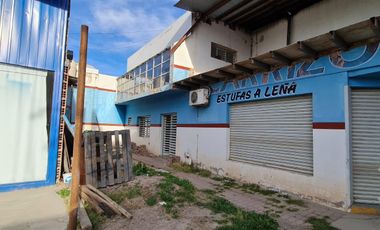 ALQUILER:  GALPON  C/ OFICINAS - FRENTE RUTA 22 - GRAL ROCA
