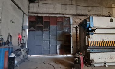 ALQUILER:  GALPON  C/ OFICINAS - FRENTE RUTA 22 - GRAL ROCA