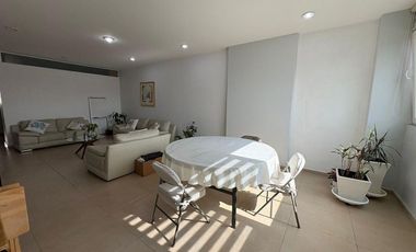 Excelente Departamento con Roof Garden Privado y Techado