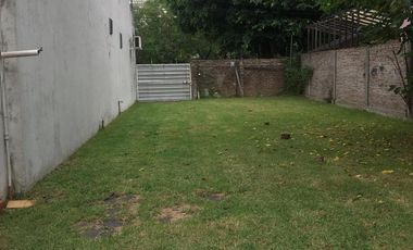 Excelente lote comercial apto varios usos