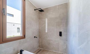 Alquiler casa 4 ambientes Barrio Arenas Chico a estrenar