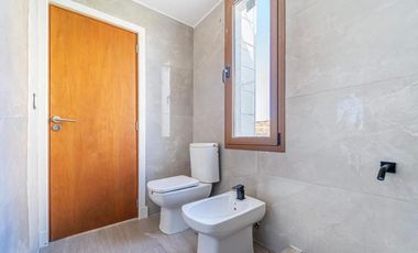 Alquiler casa 4 ambientes Barrio Arenas Chico a estrenar