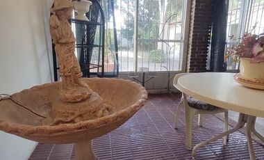 CASA DE 4 AMBIENTES VENTA EN Cabrera  1247 (BANFIELD)