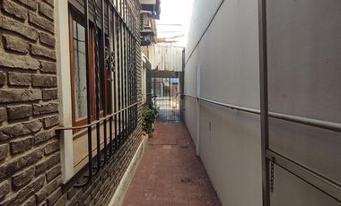 CASA DE 4 AMBIENTES VENTA EN Cabrera  1247 (BANFIELD)