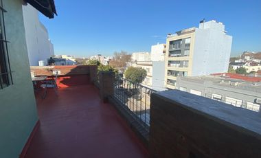 VENTA Duplex 2 ambientes con Terraza propia La Lucila Vte. Lopez