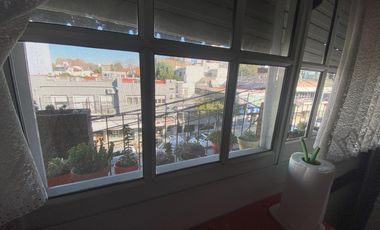 VENTA Duplex 2 ambientes con Terraza propia La Lucila Vte. Lopez