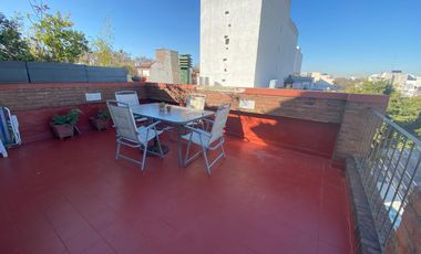 VENTA Duplex 2 ambientes con Terraza propia La Lucila Vte. Lopez