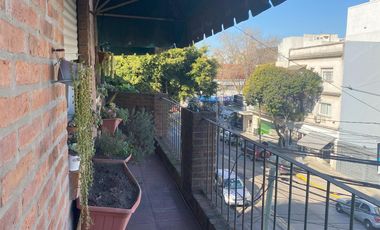 VENTA Duplex 2 ambientes con Terraza propia La Lucila Vte. Lopez