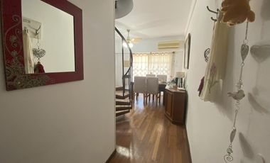 VENTA Duplex 2 ambientes con Terraza propia La Lucila Vte. Lopez