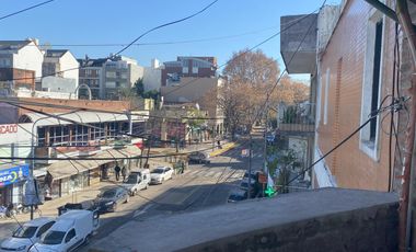 VENTA Duplex 2 ambientes con Terraza propia La Lucila Vte. Lopez