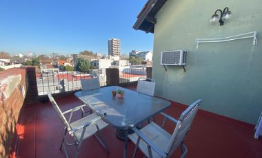 VENTA Duplex 2 ambientes con Terraza propia La Lucila Vte. Lopez