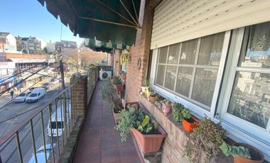 VENTA Duplex 2 ambientes con Terraza propia La Lucila Vte. Lopez