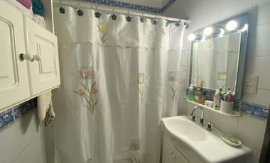 VENTA Duplex 2 ambientes con Terraza propia La Lucila Vte. Lopez