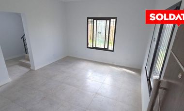 Duplex en Venta Las Margaritas Pilar