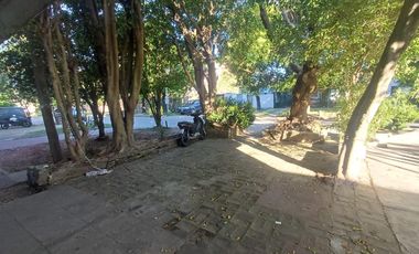 Local en S.Isi.-Lasalle/Rio