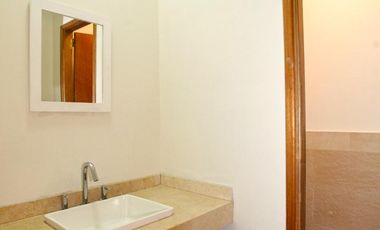 Oficinas en alquiler en Beccar - Centro Uruguay Norte - En Planta Baja con 5 cocheras