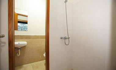 Oficinas en alquiler en Beccar - Centro Uruguay Norte - En Planta Baja con 5 cocheras