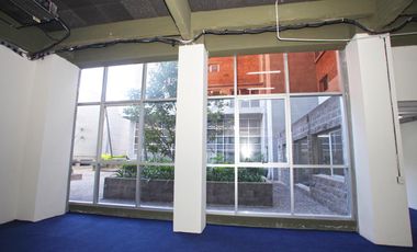 Oficinas en alquiler en Beccar - Centro Uruguay Norte - En Planta Baja con 5 cocheras