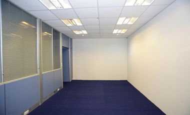 Oficinas en alquiler en Beccar - Centro Uruguay Norte - En Planta Baja con 5 cocheras