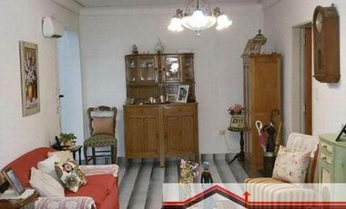 DEPARTAMENTO EN VENTA- SANTA FE 1000- FRENTE A PLAZA CABRAL