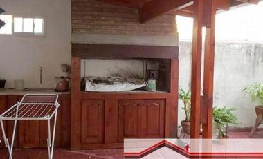 DEPARTAMENTO EN VENTA- SANTA FE 1000- FRENTE A PLAZA CABRAL